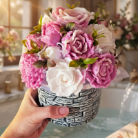 Proč jsou mýdlové kytice ideální dárek pro ženy