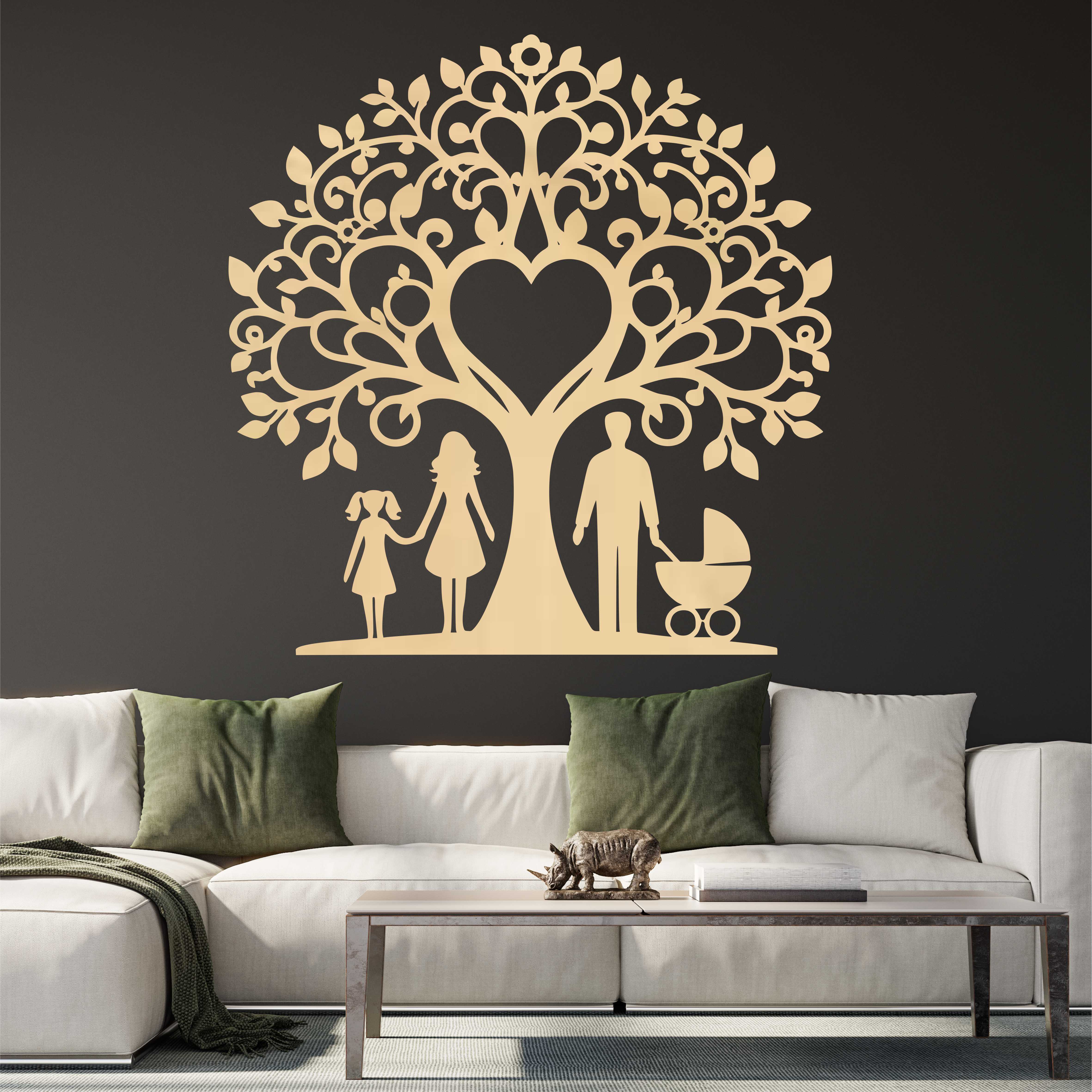 Rodinný strom ze dřeva na zeď - táta, máma, dcera a kočárek