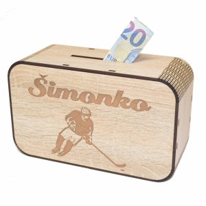 Dřevěná pokladnička se jménem