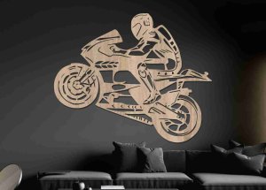 Dřevěný obraz na zeď - Motorkář