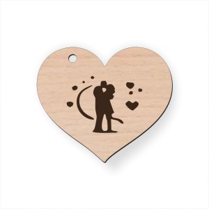 Dřevěná klíčenka pro zamilované - srdce s párem