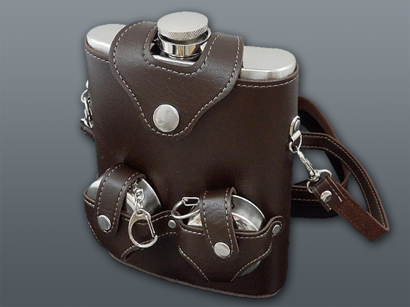 Placatka nerezová XXL 540 ml + štamperlíky