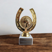 Soška Ocenění s koněm - Vlastní nápis