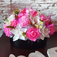 Luxusní mýdlová Kytice - Růžová, bílá