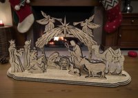 Dřevěný vyřezávaný betlém – elegantní vánoční dekorace