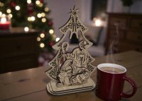 Dřevěný betlém – Svatá rodina pod vánočním stromkem