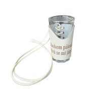 Skleněný panák s koženým obalem – Sbohem pálenko, ozývá se mi jatýrko