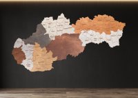 Dřevěná mapa Slovenska – Barevné kraje s okresy