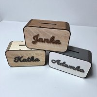 Dřevěná 3D pokladnička se jménem nebo nápisem