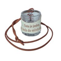 Skleněný panák s koženým obalem – Toto je jeden, dej bože do večeře deset