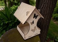 Dřevěná budka pro ptáky