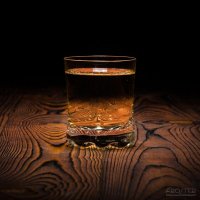 Puzdro na whisky Froster s pohármi a nápisom