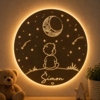 Dřevěná LED lampa na stěnu - Chlapec pod měsícem se jménem