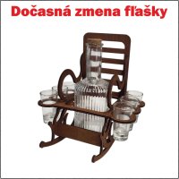 Dřevěná židle s lahví k 30. narozeninám