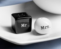 Solnička a pepřenka MR. & MRS.