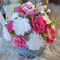 Mýdlová kytice v keramickém květináči - Cyclamen