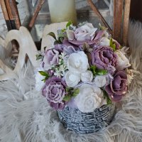 Mýdlová kytice v keramickém květináči - fialová