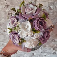 Mýdlová kytice v keramickém květináči - fialová